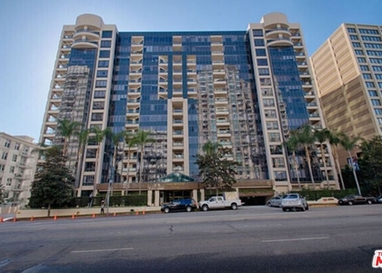 10724 Wilshire Boulevard - Photo 1