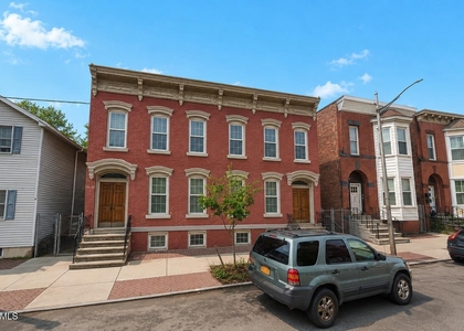 305 2nd Street - Photo 1