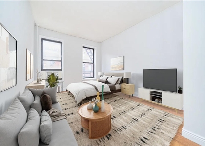 331 W 43rd Street - Photo 1