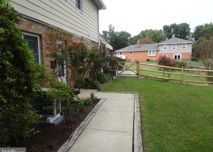 17540 Queen Elizabeth Drive - Photo 1