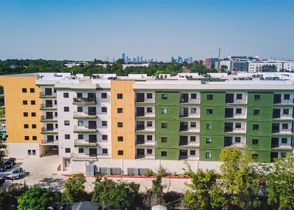 4802 Congress Ave S - Photo 1
