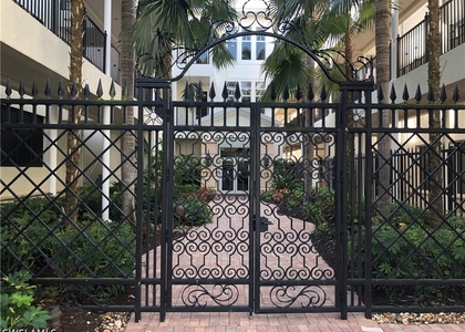 1400 Gulf Shore Boulevard N - Photo 1