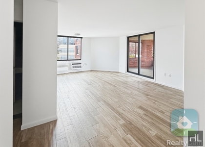 2 Avenue - Photo 1