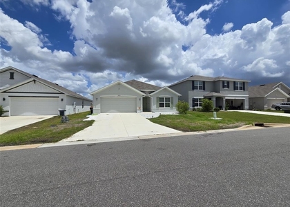 4703 Sw 85th Place - Photo 1