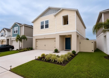 1352 Derry Avenue - Photo 1