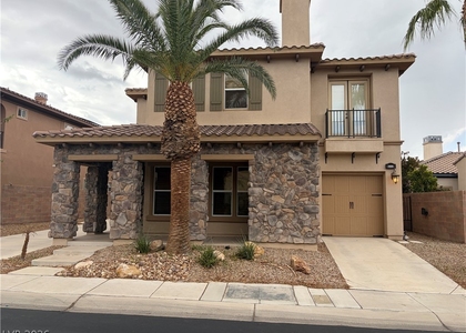 469 Via Palermo Drive - Photo 1