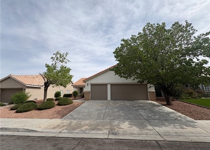 688 Pansy Place - Photo 1