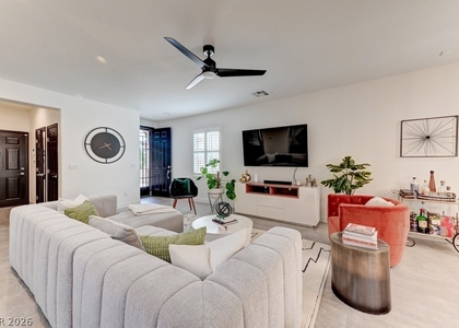 1041 Chestnut Chase Street - Photo 1