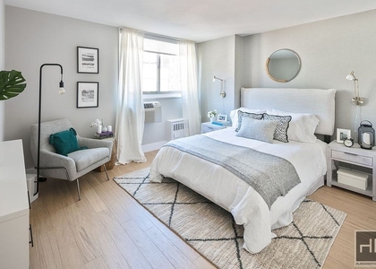 2nd Avenue - Photo 1