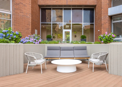 2nd Avenue - Photo 1