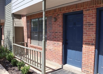 716 W Mulberry Street - Photo 1