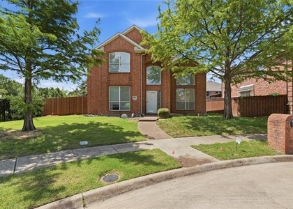 5001 Spicewood Drive - Photo 1