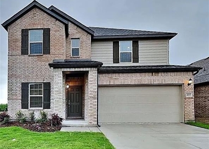 405 Forsyth Drive - Photo 1