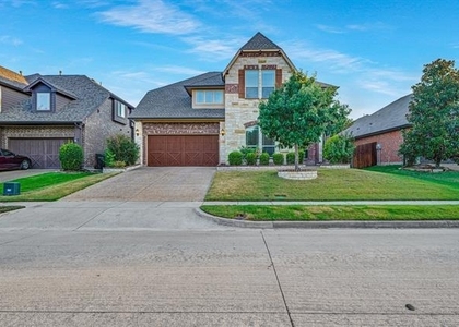 2412 Kemerton - Photo 1