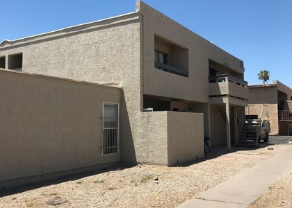 2674 N 43rd Avenue - Photo 1