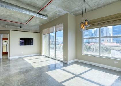 313 Ne 2nd Street - Photo 1
