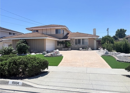 15634 La Subida - Photo 1