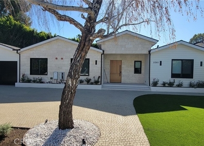 5061 Woodley - Photo 1