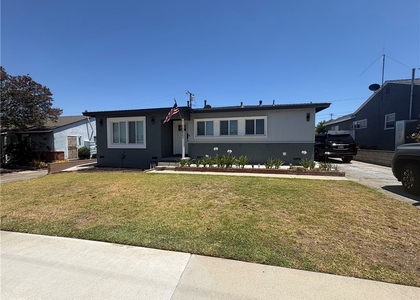10822 Colima - Photo 1
