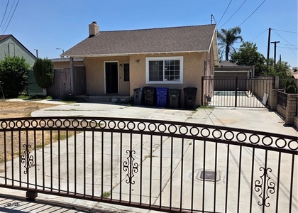 7915 Juniper - Photo 1