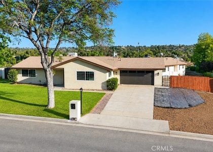 1404 Highridge Street - Photo 1