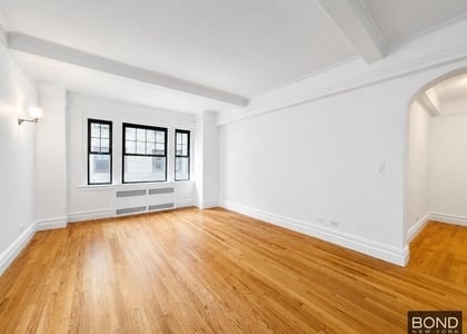 Christopher Street - Photo 1