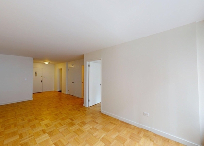 Fourth Avenue - Photo 1