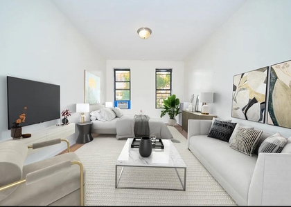 223 E 58th Street - Photo 1