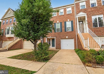 20866 Trinity Square - Photo 1