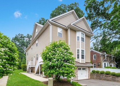 831 N Jackson Street - Photo 1