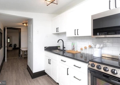 606 Cathedral Street - Photo 1