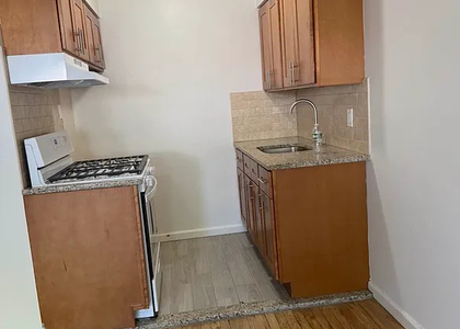 87-7 Dumont Avenue - Photo 1