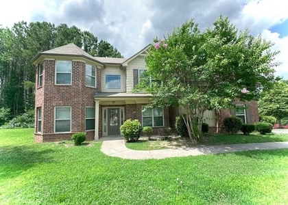 1601 Bramlett Hill - Photo 1