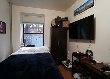 323 East 89th Street - Photo 1