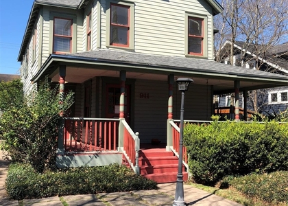 911 Harvard Unit 4 Street - Photo 1