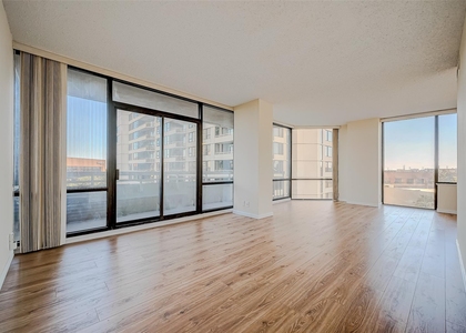 14 Greenway Plaza - Photo 1