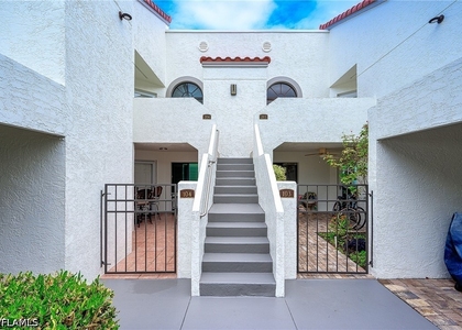 565 Beachwalk Circle - Photo 1