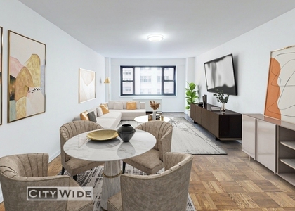 East 56 Street - Photo 1