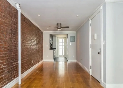 East 7th Street - Photo 1