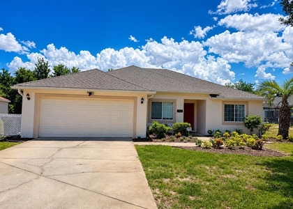 320 Paradise Woods Place - Photo 1
