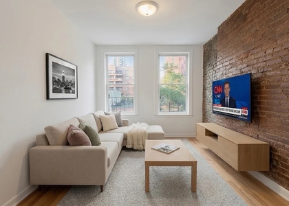 217 East 29th Street - Photo 1