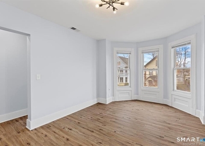 55 Admiral Street - Photo 1