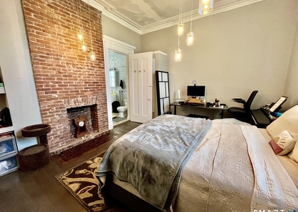 546 Chapel Street - Photo 1
