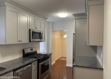 729 Spruce Street - Photo 1