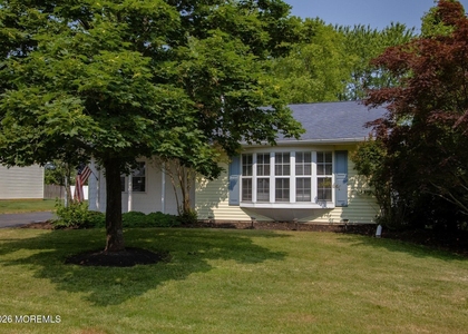 49 Williamsburg Drive - Photo 1
