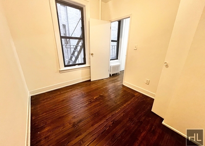 York Avenue - Photo 1