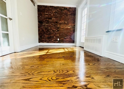 East 5 Street - Photo 1