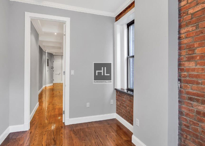 West 103 Street - Photo 1