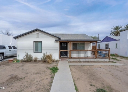 370 W Pima Avenue - Photo 1