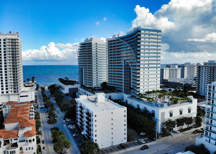 3000 Riomar Street - Photo 1